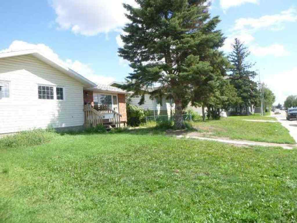 MLS® A2248413 - 10102, 10104, 10106 Manning Avenue  in Downtown Fort McMurray, Commercial