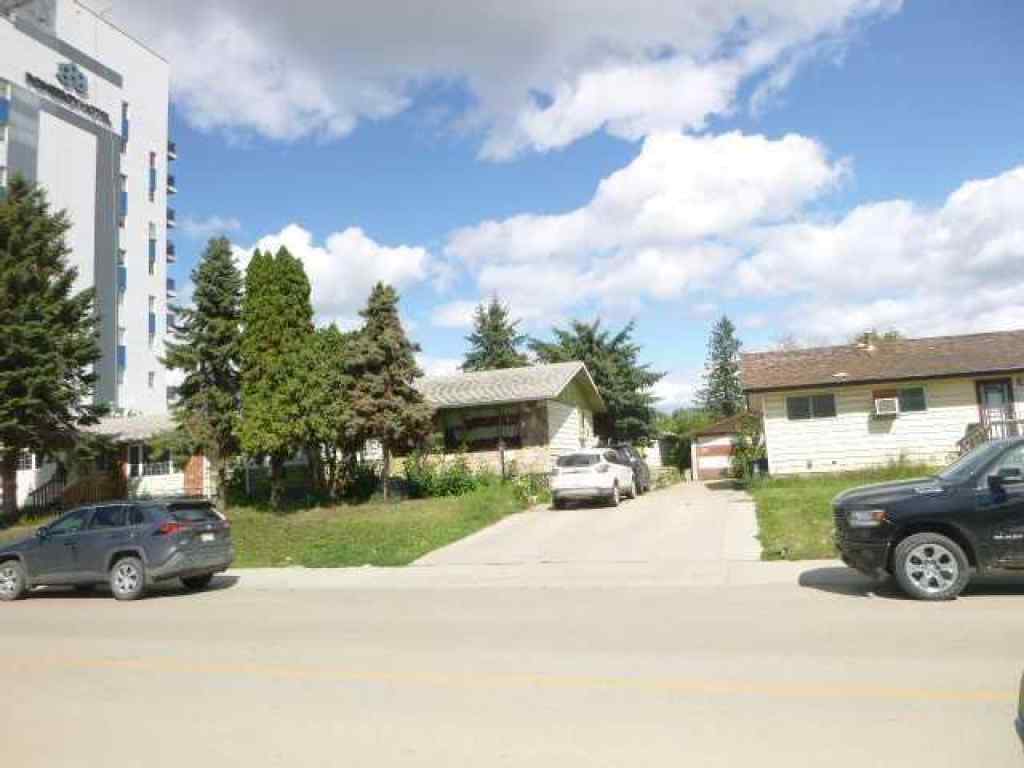 MLS® A2248413 - 10102, 10104, 10106 Manning Avenue  in Downtown Fort McMurray, Commercial