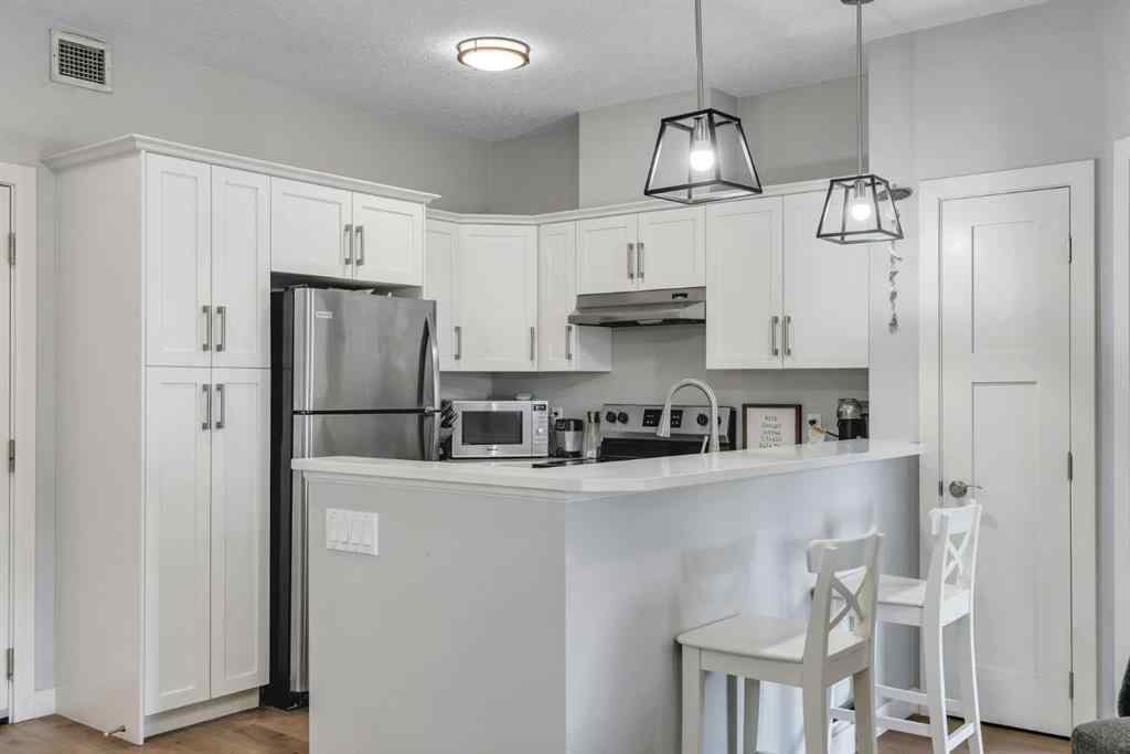 MLS® A2248414 - Unit #203 1408 17 Street SE in Inglewood Calgary, Residential