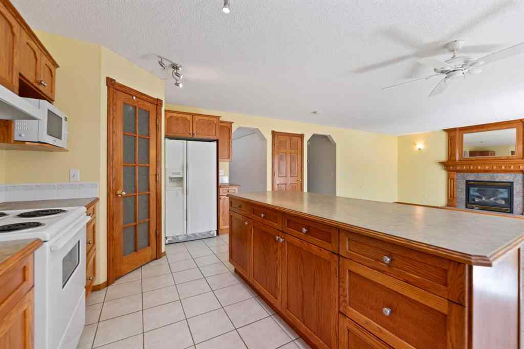MLS® A2248417 - 183 Cove Drive  in The Cove Chestermere, Residential