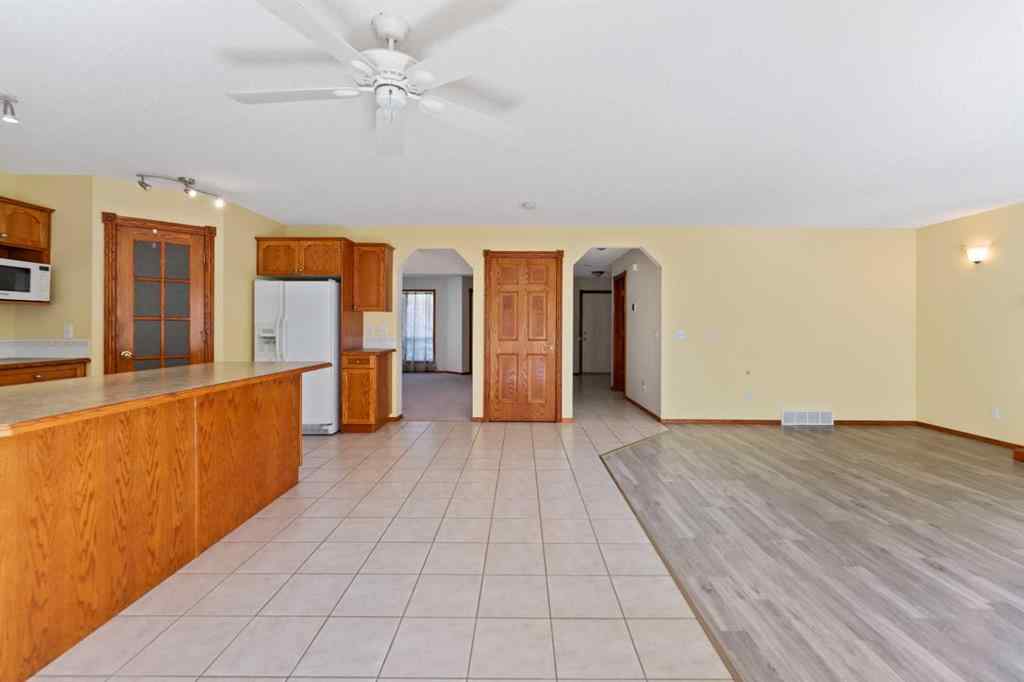 MLS® A2248417 - 183 Cove Drive  in The Cove Chestermere, Residential