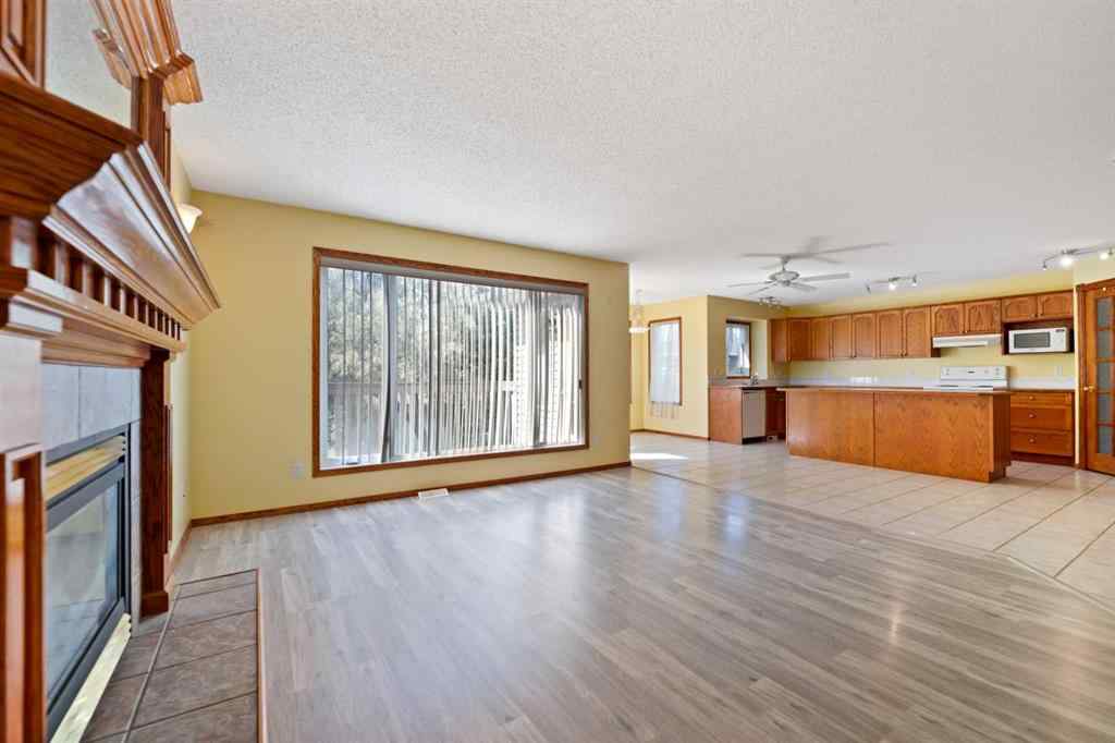 MLS® A2248417 - 183 Cove Drive  in The Cove Chestermere, Residential