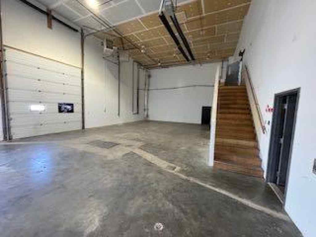 MLS® A2248425 - Unit #3 762 23 Street SW in South West Industrial Medicine Hat, Commercial