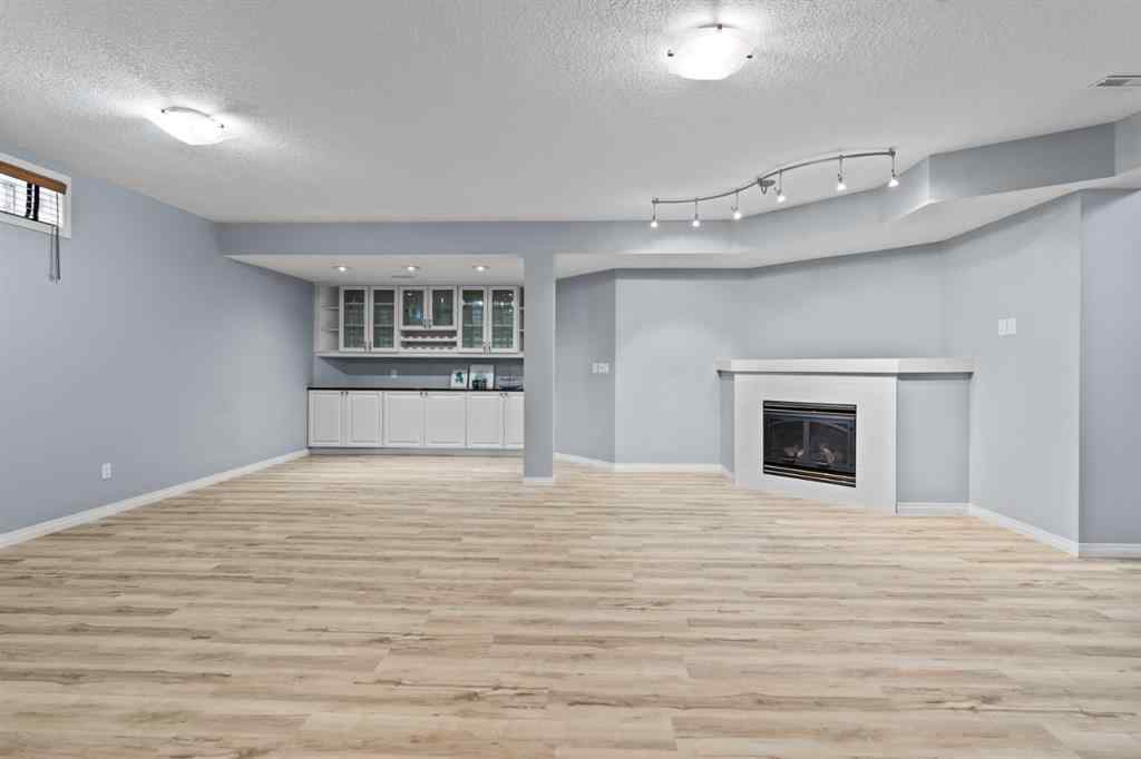 MLS® A2248436 - 74 Simcrest Manor SW in Signal Hill Calgary, Residential