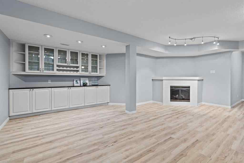 MLS® A2248436 - 74 Simcrest Manor SW in Signal Hill Calgary, Residential