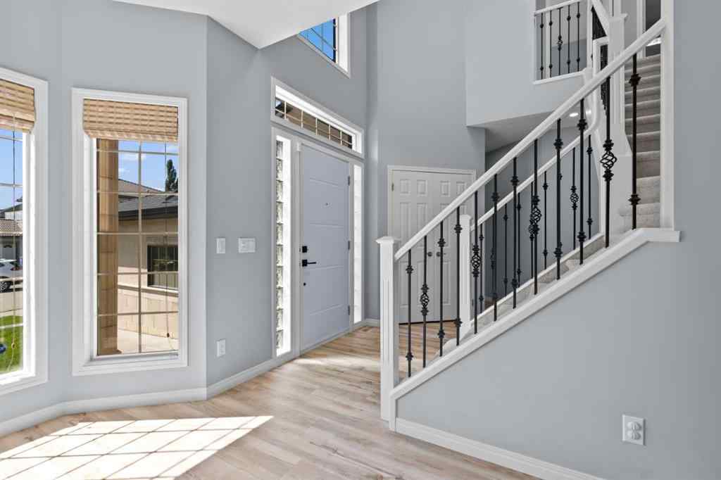 MLS® A2248436 - 74 Simcrest Manor SW in Signal Hill Calgary, Residential
