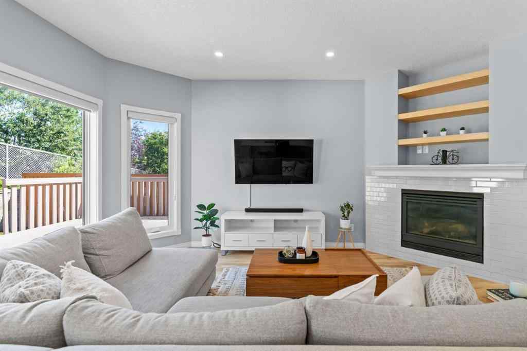 MLS® A2248436 - 74 Simcrest Manor SW in Signal Hill Calgary, Residential