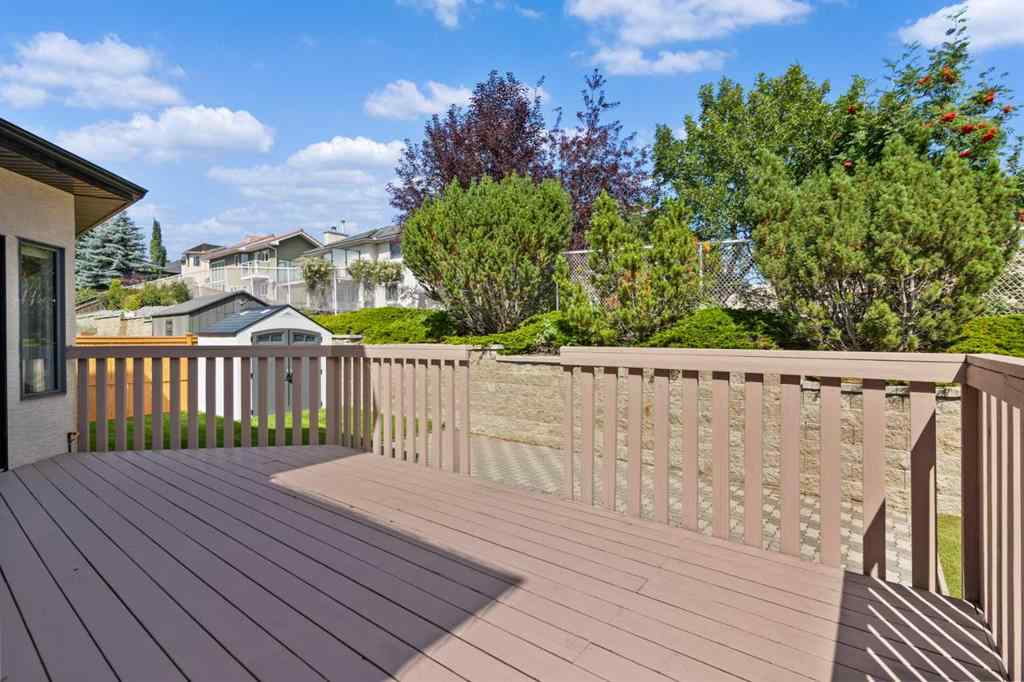 MLS® A2248436 - 74 Simcrest Manor SW in Signal Hill Calgary, Residential