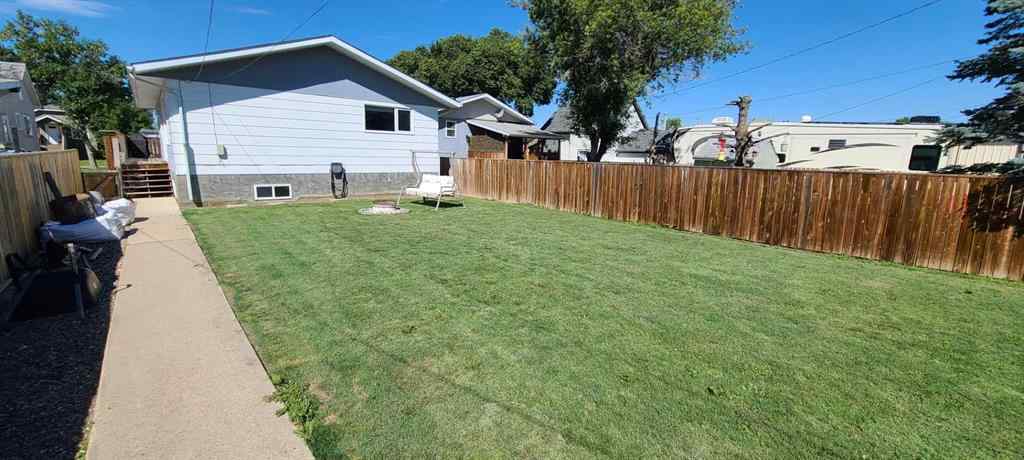 MLS® A2248441 - 5107 53 Street  in NONE Taber, Residential