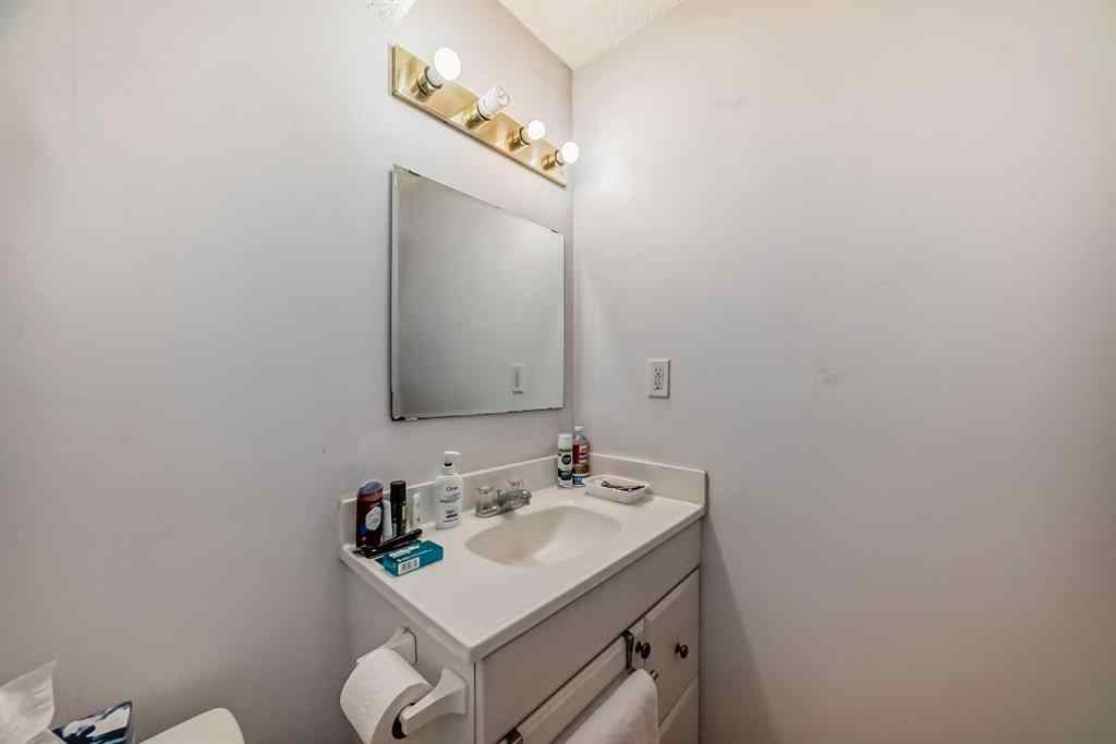 MLS® A2248442 - 172 Panorama Hills Place NW in Panorama Hills Calgary, Residential