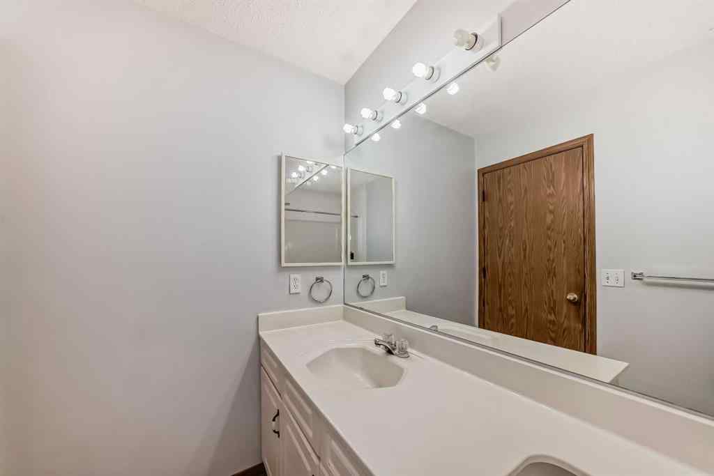MLS® A2248442 - 172 Panorama Hills Place NW in Panorama Hills Calgary, Residential