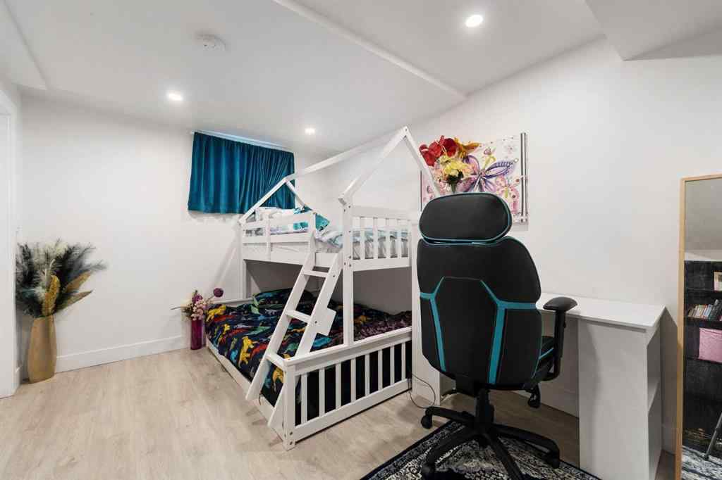 MLS® A2248444 - 79 Beaconsfield Way NW in Beddington Heights Calgary, Residential
