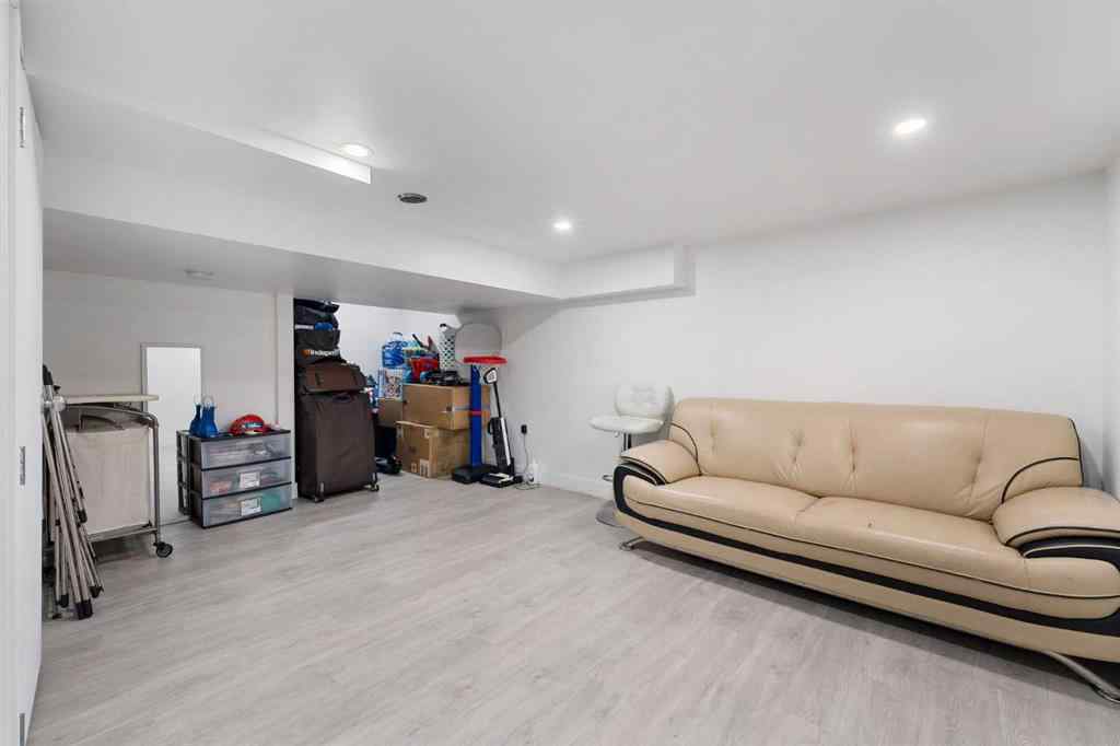 MLS® A2248444 - 79 Beaconsfield Way NW in Beddington Heights Calgary, Residential