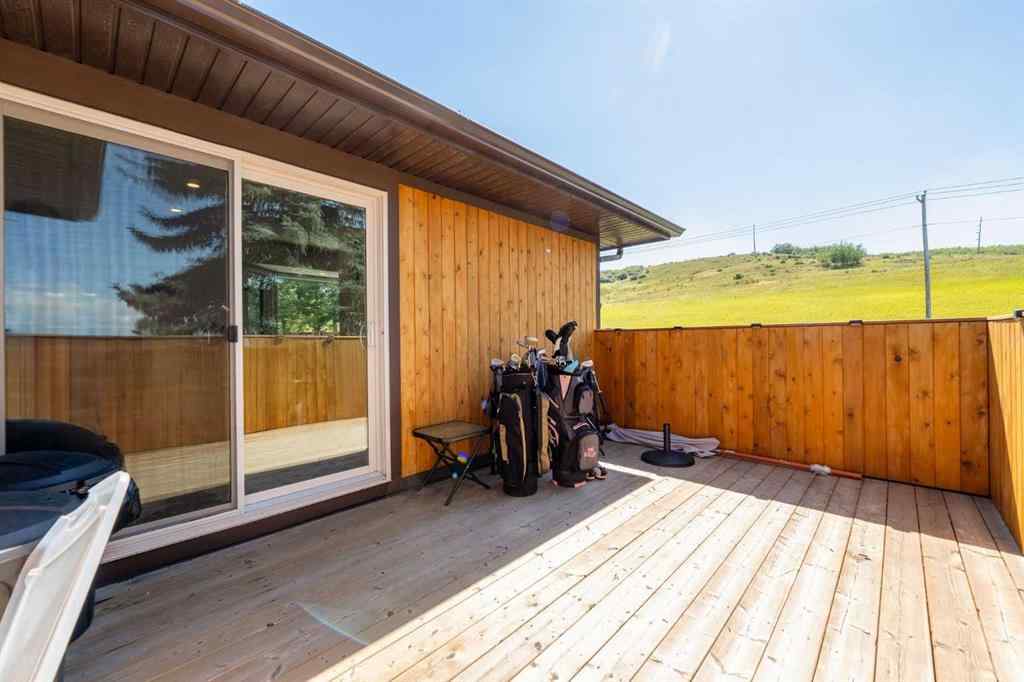 MLS® A2248444 - 79 Beaconsfield Way NW in Beddington Heights Calgary, Residential