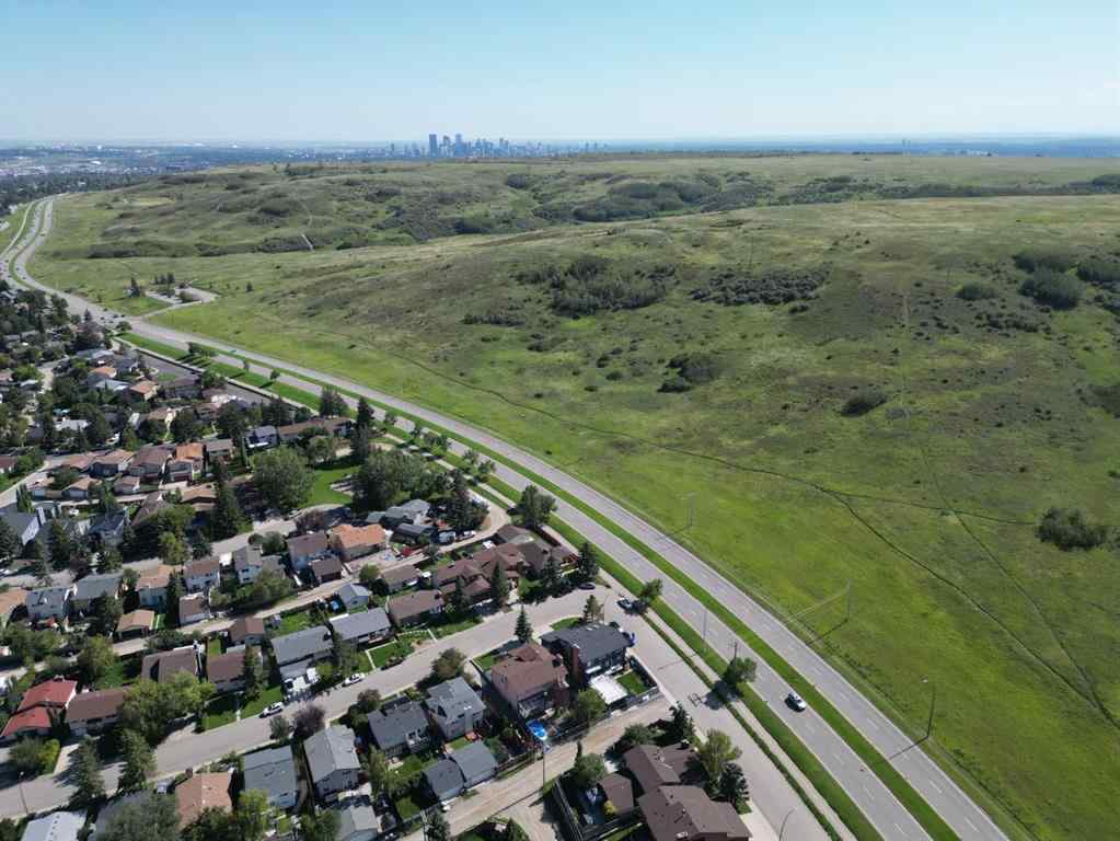 MLS® A2248444 - 79 Beaconsfield Way NW in Beddington Heights Calgary, Residential