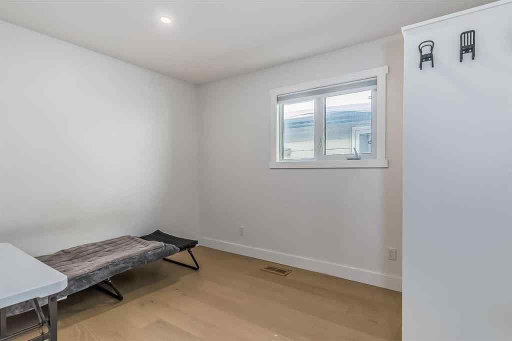 MLS® A2248444 - 79 Beaconsfield Way NW in Beddington Heights Calgary, Residential