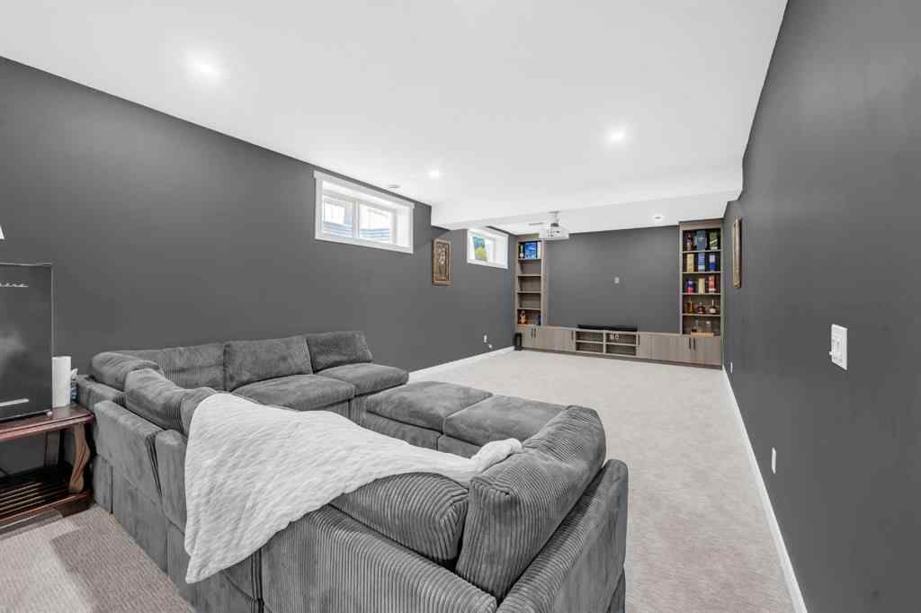 MLS® A2248446 - 342 Hillcrest Circle SW in Hillcrest Airdrie, Residential