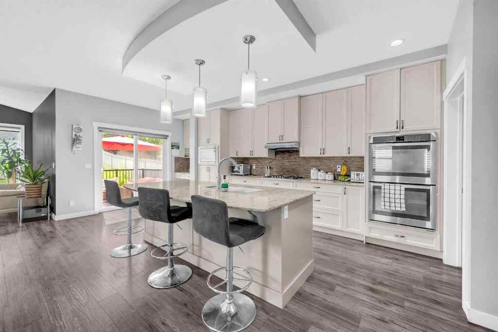 MLS® A2248446 - 342 Hillcrest Circle SW in Hillcrest Airdrie, Residential