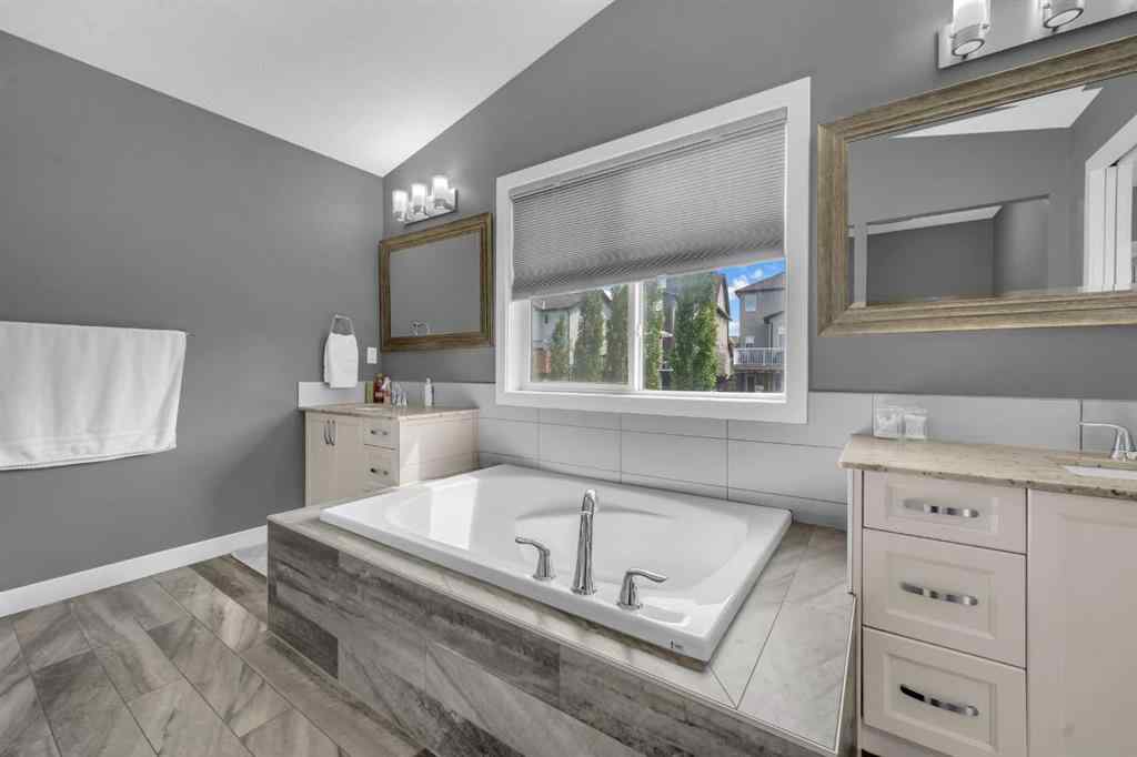 MLS® A2248446 - 342 Hillcrest Circle SW in Hillcrest Airdrie, Residential
