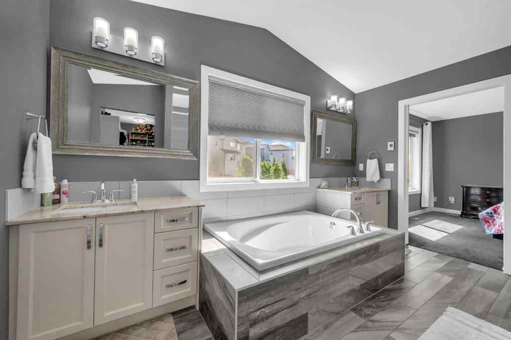 MLS® A2248446 - 342 Hillcrest Circle SW in Hillcrest Airdrie, Residential
