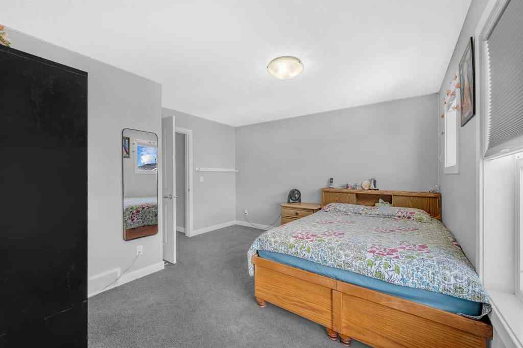 MLS® A2248446 - 342 Hillcrest Circle SW in Hillcrest Airdrie, Residential
