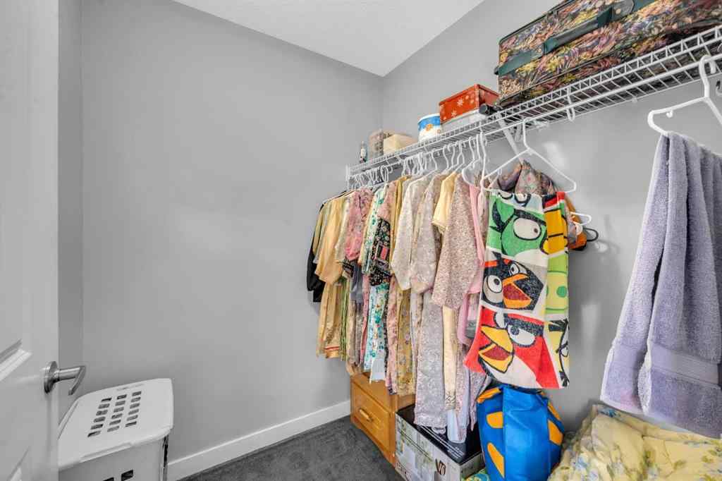 MLS® A2248446 - 342 Hillcrest Circle SW in Hillcrest Airdrie, Residential