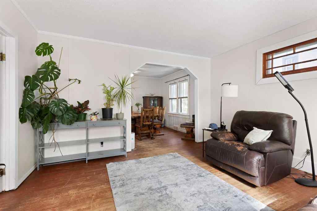 MLS® A2248465 - 111 2 Street  in Central Brooks, Residential