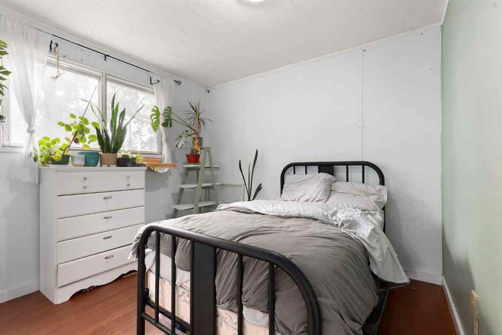 MLS® A2248465 - 111 2 Street  in Central Brooks, Residential