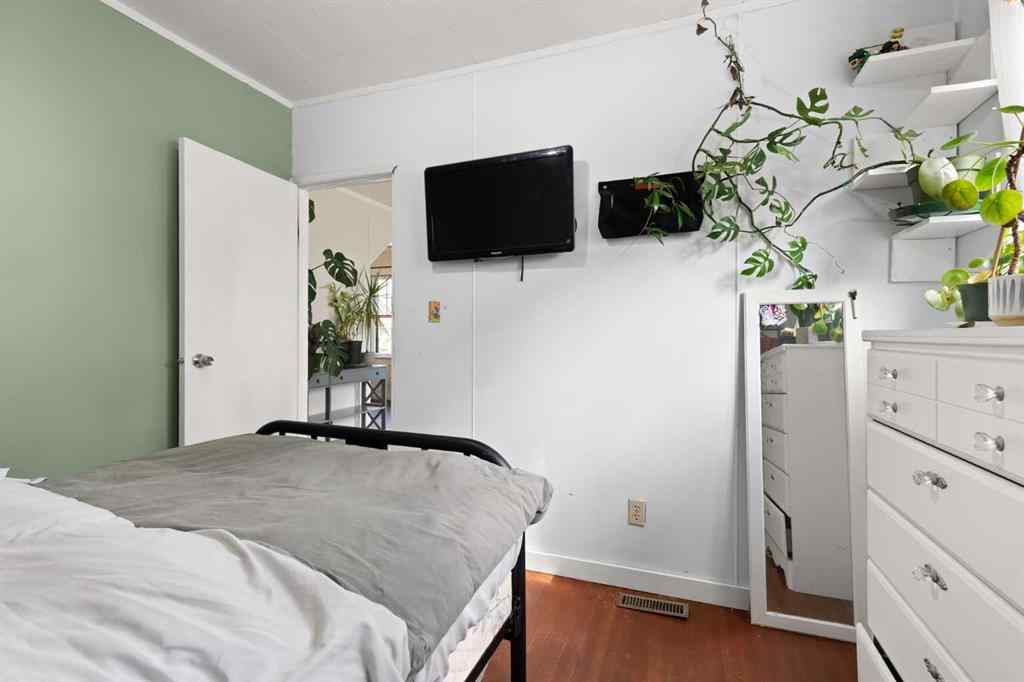 MLS® A2248465 - 111 2 Street  in Central Brooks, Residential