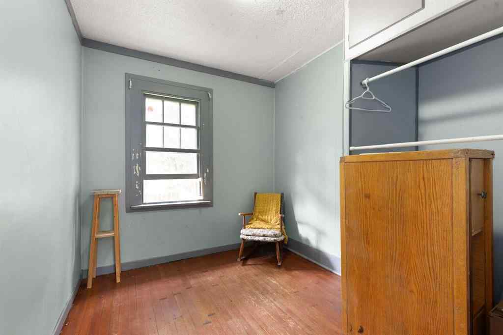 MLS® A2248465 - 111 2 Street  in Central Brooks, Residential