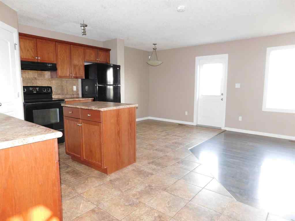 MLS® A2248473 - Unit #11 6802 50 Avenue  in Cascades Camrose, Residential