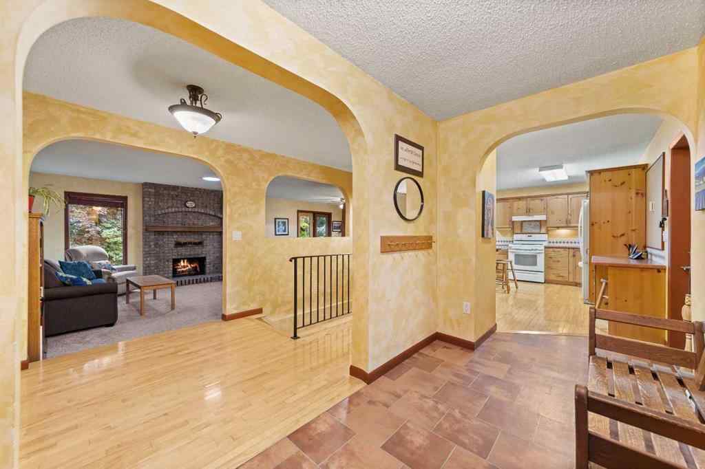 MLS® A2248485 - 25 Westheights Drive  in NONE Didsbury, Residential