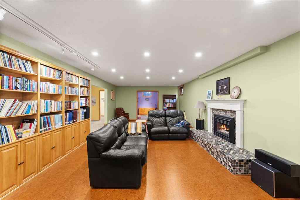 MLS® A2248485 - 25 Westheights Drive  in NONE Didsbury, Residential