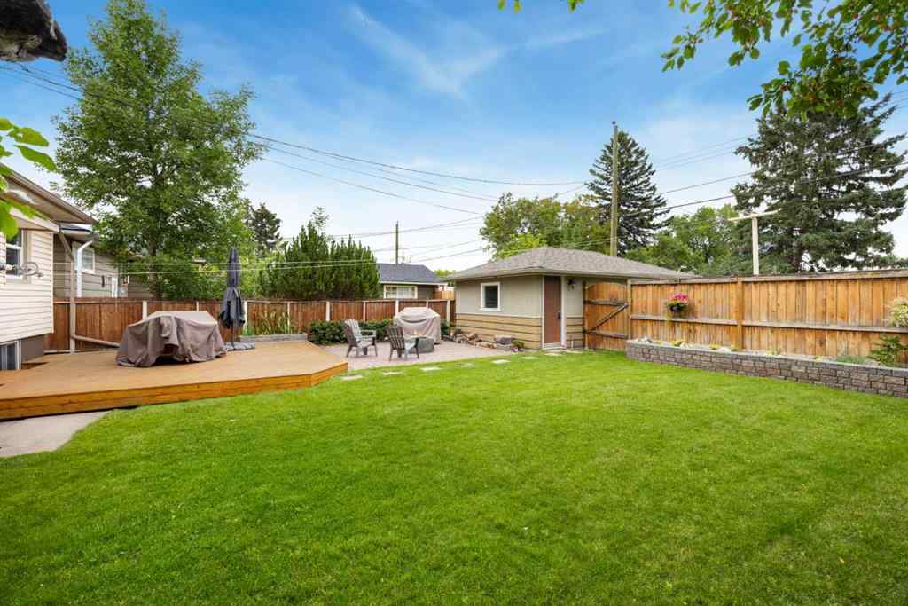 MLS® A2248487 - 2452 Capitol Hill Crescent NW in Banff Trail Calgary, Residential