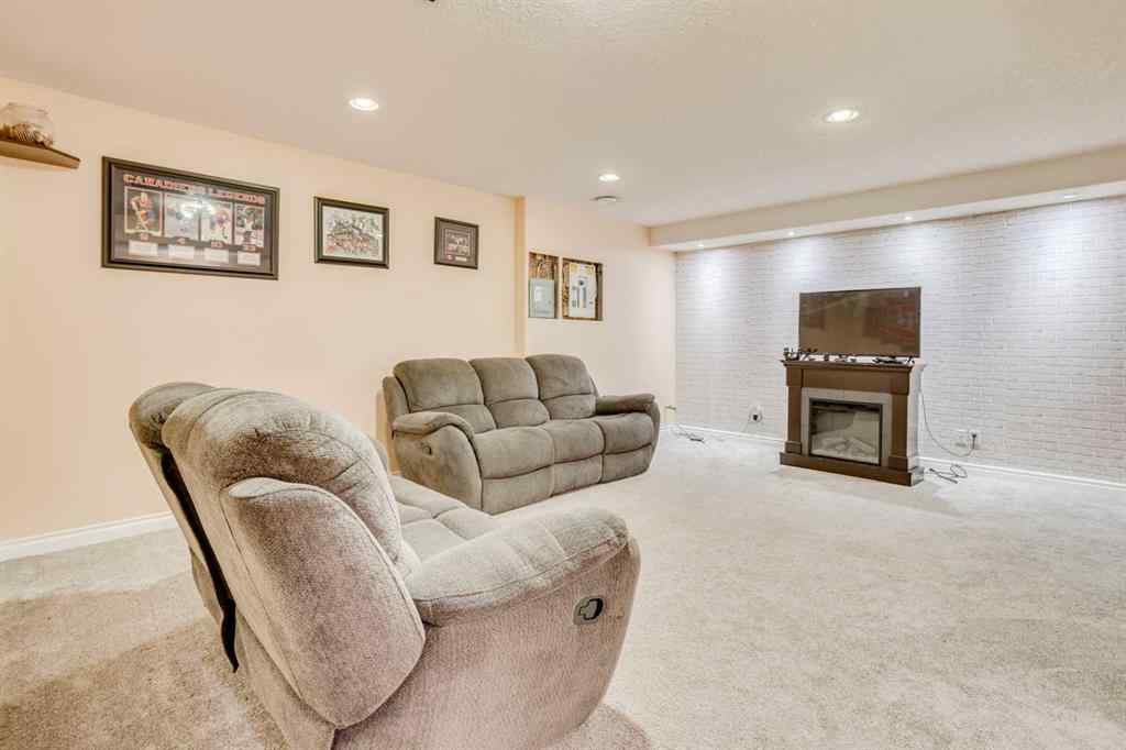 MLS® A2248492 - 217 Swanson Crescent  in Timberlea Fort McMurray, Residential
