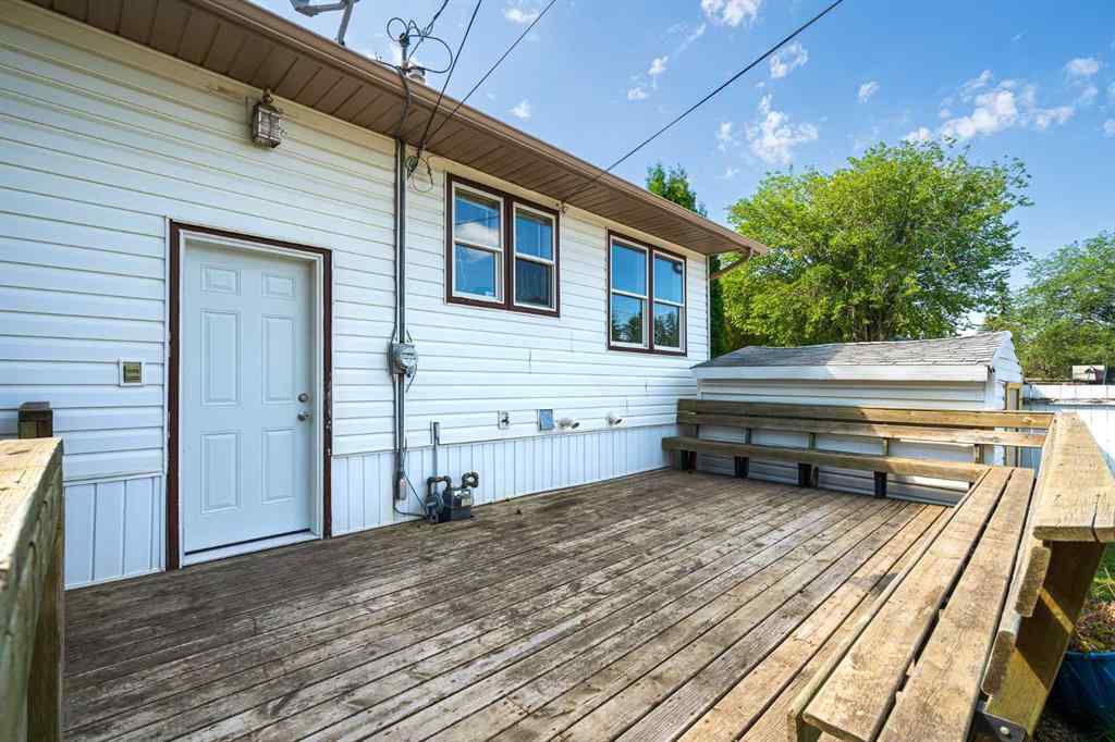 MLS® A2248496 - 5220 46 Street  in West Lloydminster Lloydminster, Residential