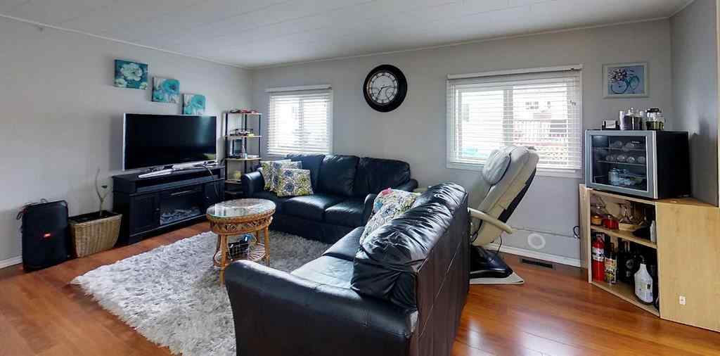 MLS® A2248499 - 5124 8 Avenue  in Edson Edson, Residential