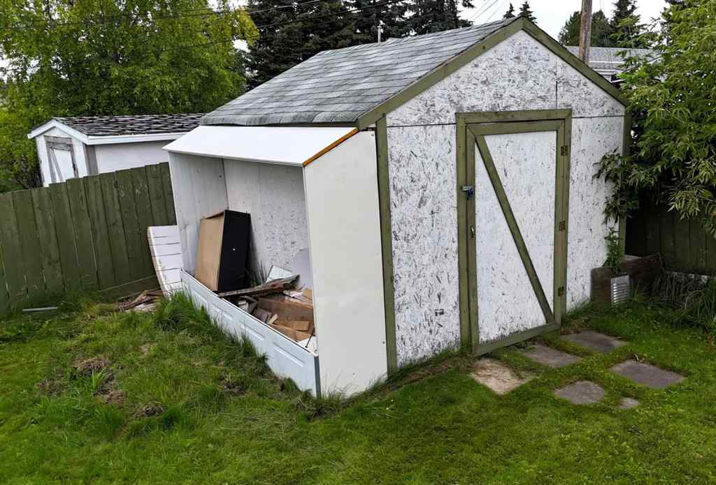 MLS® A2248499 - 5124 8 Avenue  in Edson Edson, Residential