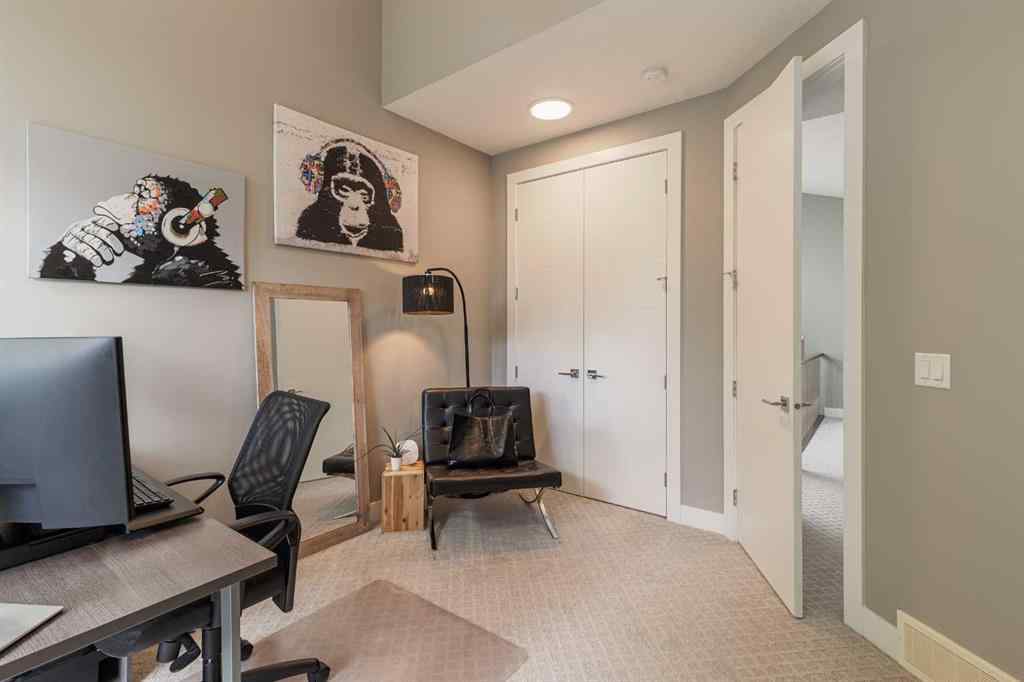 MLS® A2248503 - 2637 36 Street SW in Killarney/Glengarry Calgary, Residential