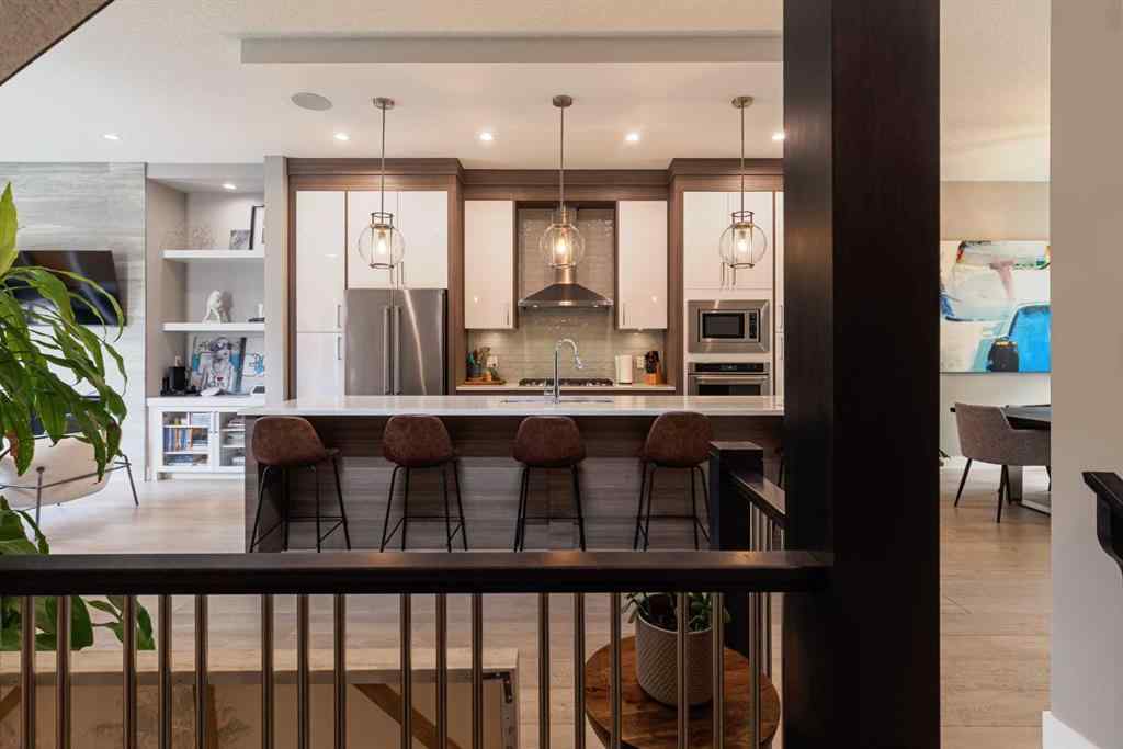 MLS® A2248503 - 2637 36 Street SW in Killarney/Glengarry Calgary, Residential