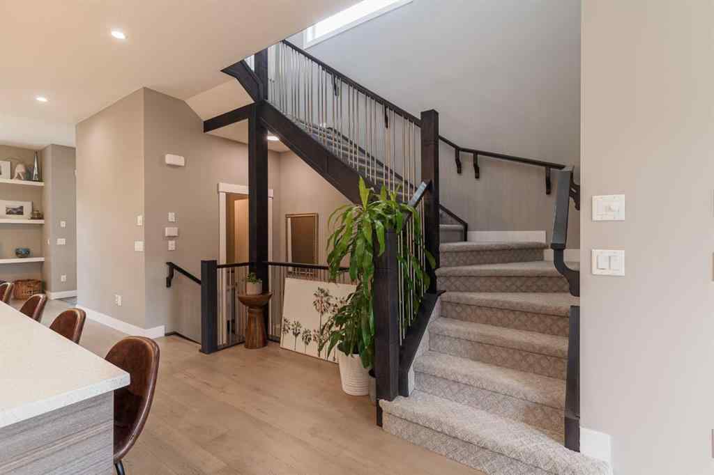 MLS® A2248503 - 2637 36 Street SW in Killarney/Glengarry Calgary, Residential