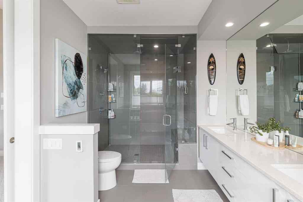 MLS® A2248503 - 2637 36 Street SW in Killarney/Glengarry Calgary, Residential