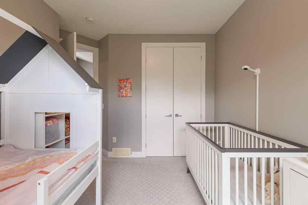 MLS® A2248503 - 2637 36 Street SW in Killarney/Glengarry Calgary, Residential