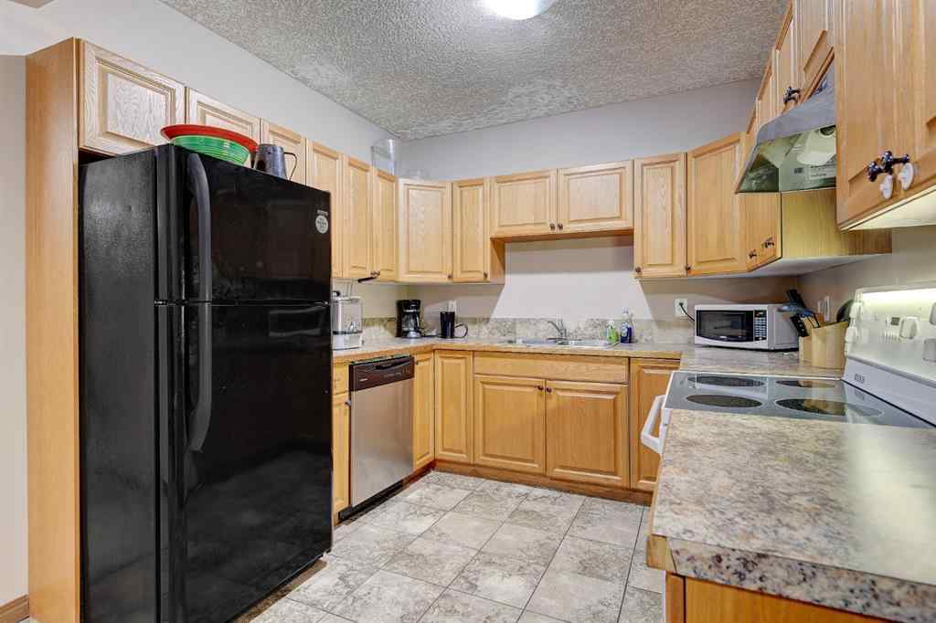 MLS® A2248509 - Unit #A & B 9273 94 Avenue  in Smith Grande Prairie, Residential