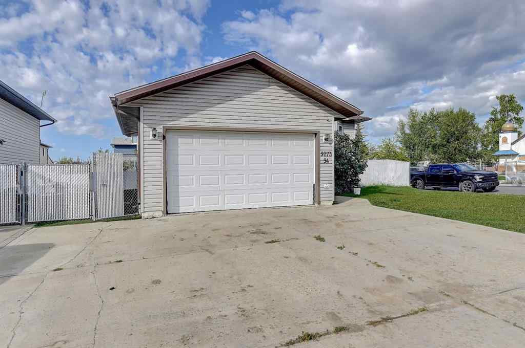 MLS® A2248509 - Unit #A & B 9273 94 Avenue  in Smith Grande Prairie, Residential