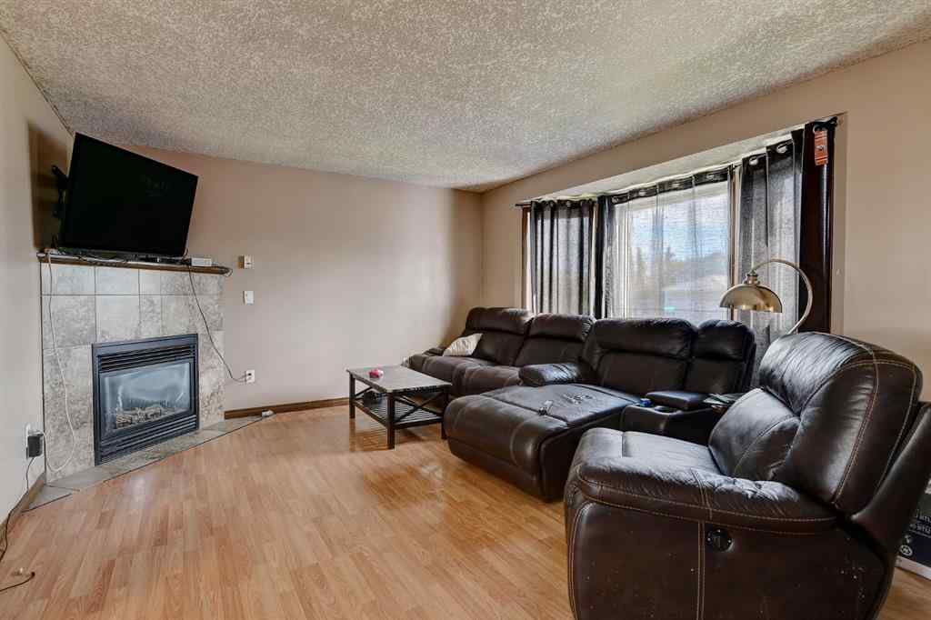 MLS® A2248509 - Unit #A & B 9273 94 Avenue  in Smith Grande Prairie, Residential