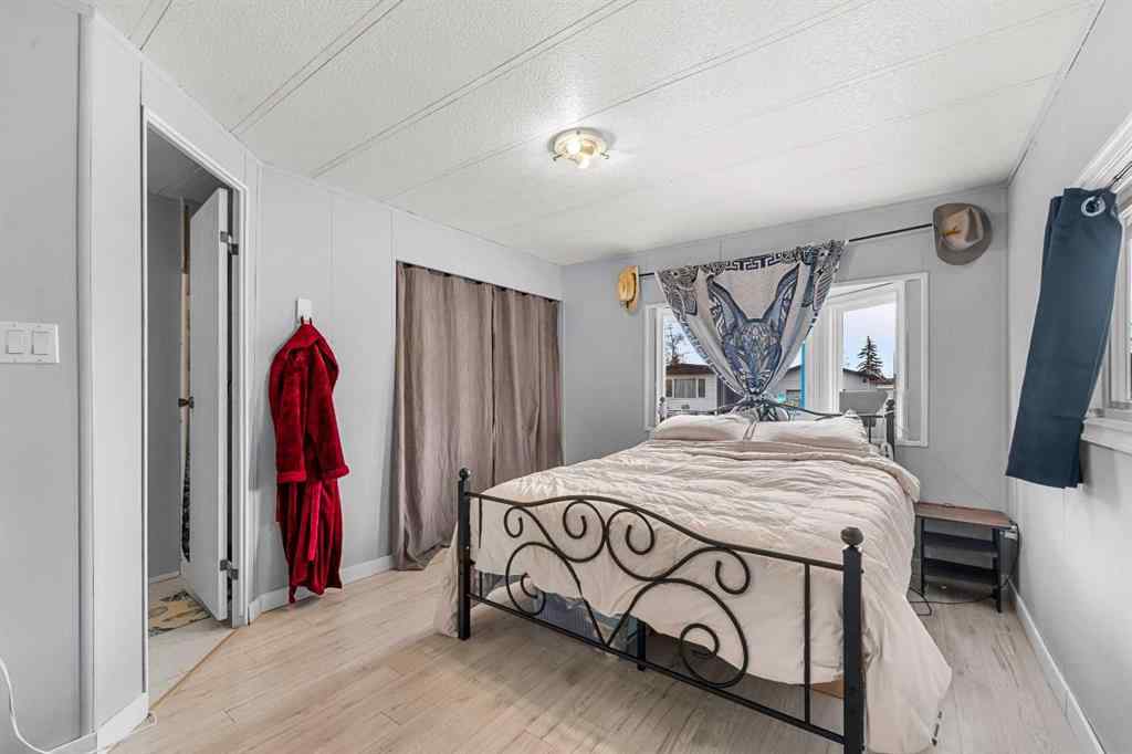 MLS® A2248510 - 826 Brentwood Crescent  in Brentwood_Strathmore Strathmore, Residential