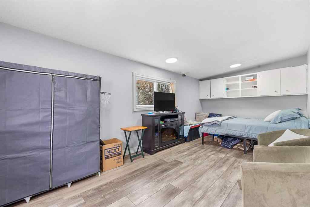 MLS® A2248510 - 826 Brentwood Crescent  in Brentwood_Strathmore Strathmore, Residential