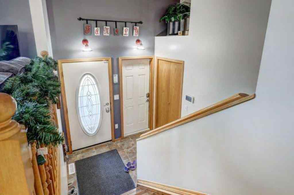 MLS® A2248523 - 1030 1 Street SW in Bankview Drumheller, Residential