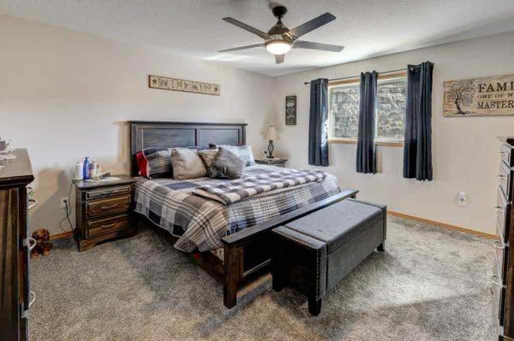 MLS® A2248523 - 1030 1 Street SW in Bankview Drumheller, Residential